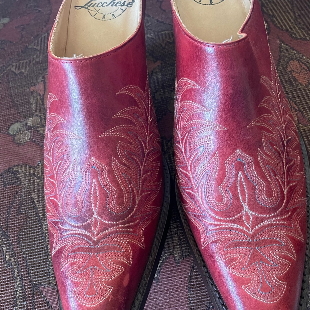 Brand new Lucchese Burgundy Leather Embroidered Western Boot Shoes